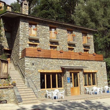 Hostal Les Roquetes Queralbs Exterior foto