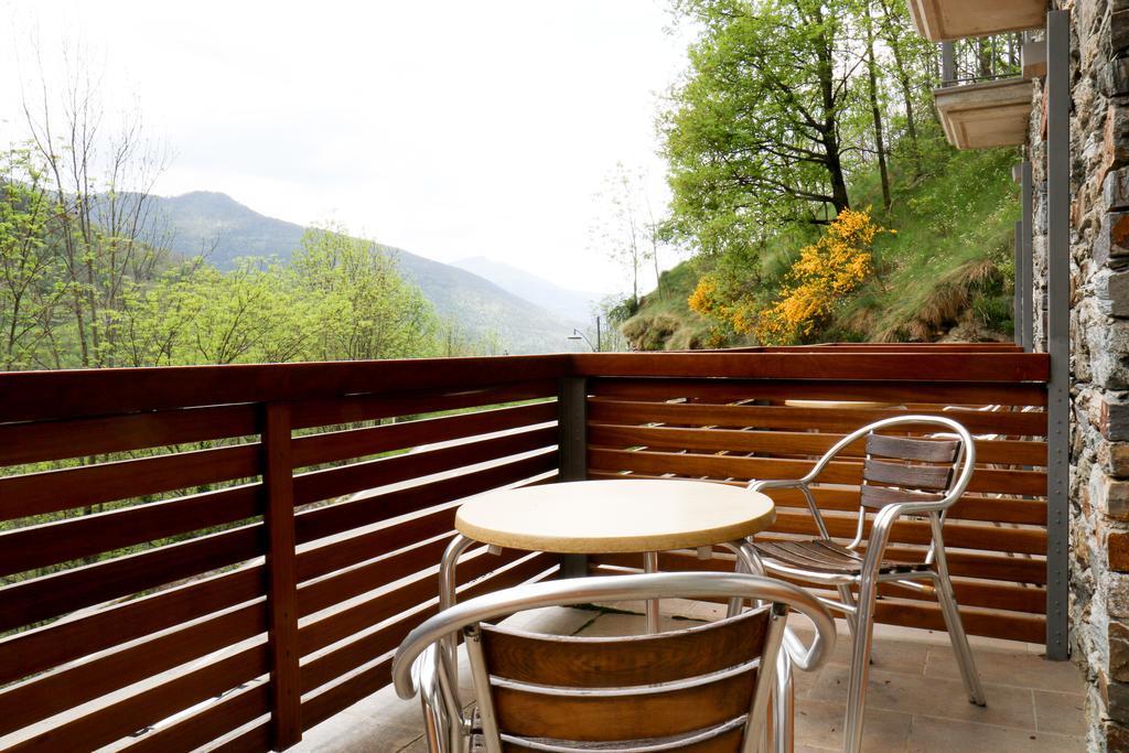 Hostal Les Roquetes Queralbs Exterior foto